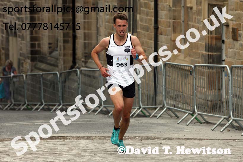 Durham City 5k, Durham City 10k and 5k Road Races. Photo: David T. Hewitson/Sports for All Pics